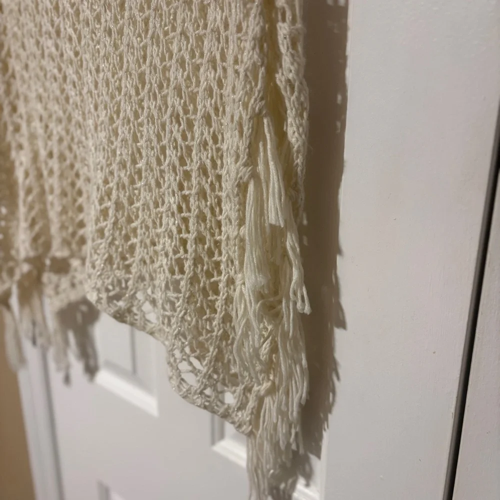 Elegant Justice Ivory Sparkly Knit Poncho XS/S